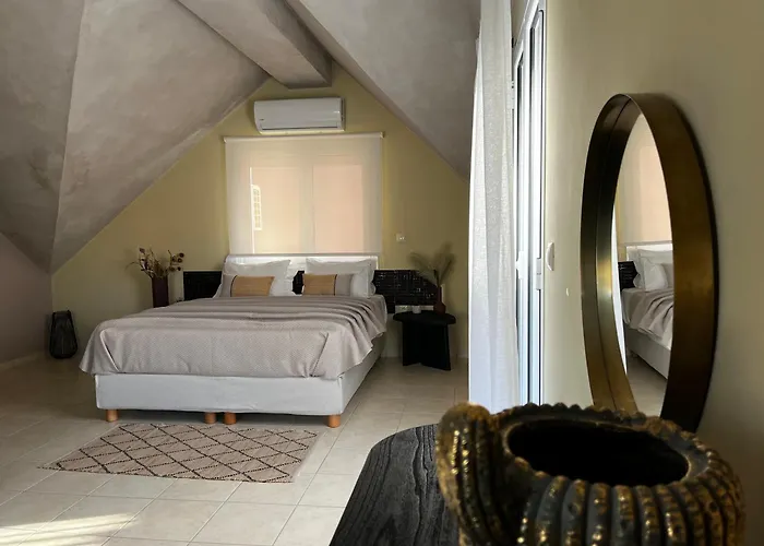 Athanasia's Loft Apartment *