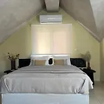 Lägenhet Athanasia's Loft